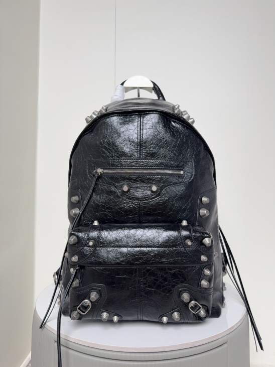 Picture of Balenciaga Handbags _SKUfw211001449fw